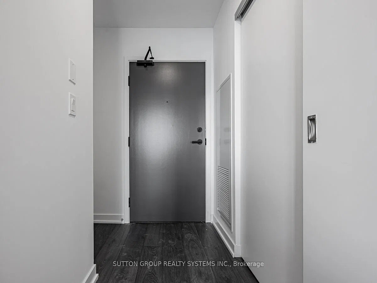 1 bed, $2,600 — Photo 4