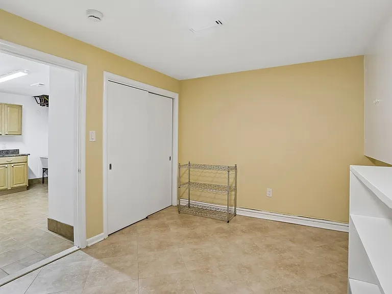 3303 Shirley Ln — Photo 30