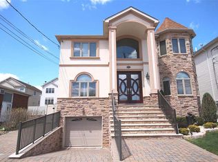 587 Ramona Ave, Staten Island, NY 10309