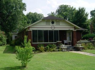 27154 E Main St, West Point, MS 39773