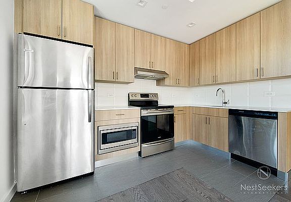 3rd image of 11-39 49th Ave #912