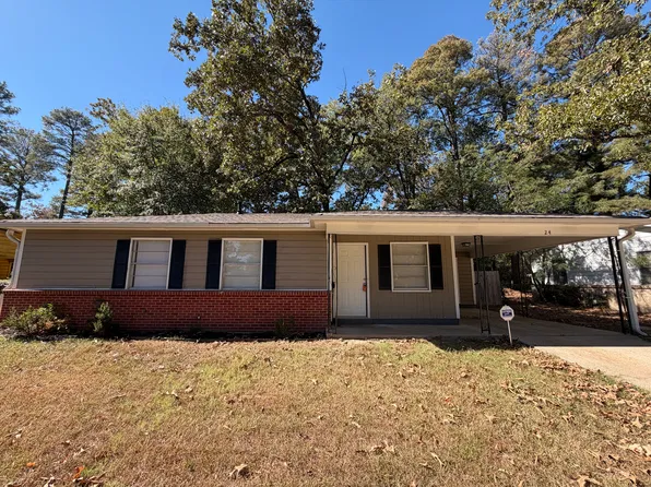 24 Woodland Dr, White Hall, AR 71602