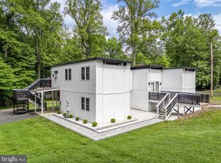 7200 Ridgeway Dr, Manassas, VA 20112