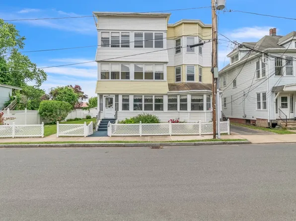 15 Margaret St, Chicopee, MA 01013