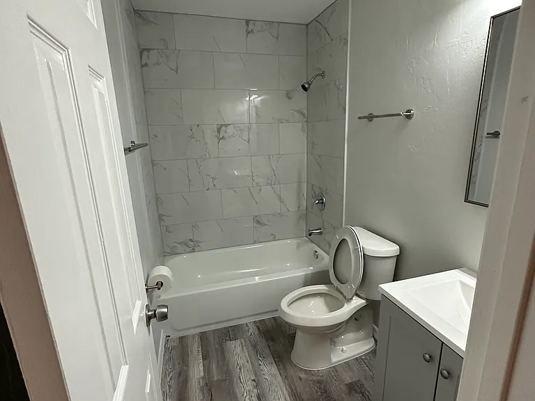 3310 3rd St W — Photo 10