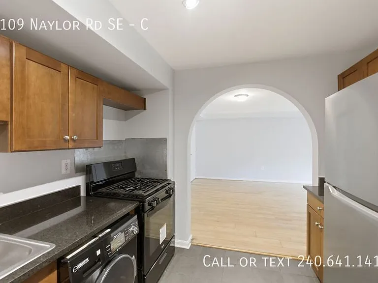 3109 Naylor Rd SE #C — Photo 1
