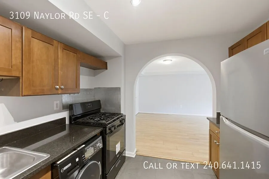 3109 Naylor Rd SE #C