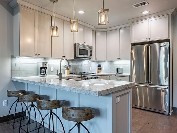3rd image of 3793 Blackstone Dr #1E