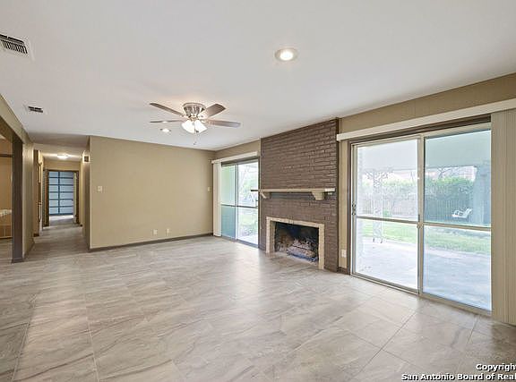 4th image of 3206 Litchfield Dr
