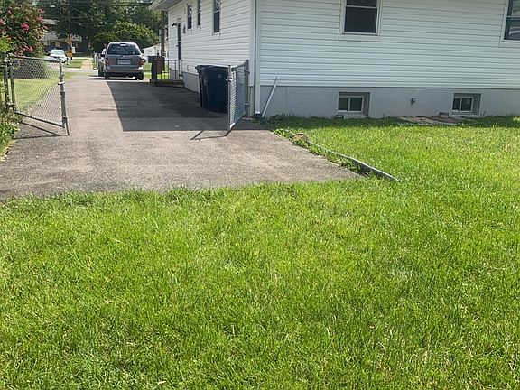 4th image of 6215 Auth Rd