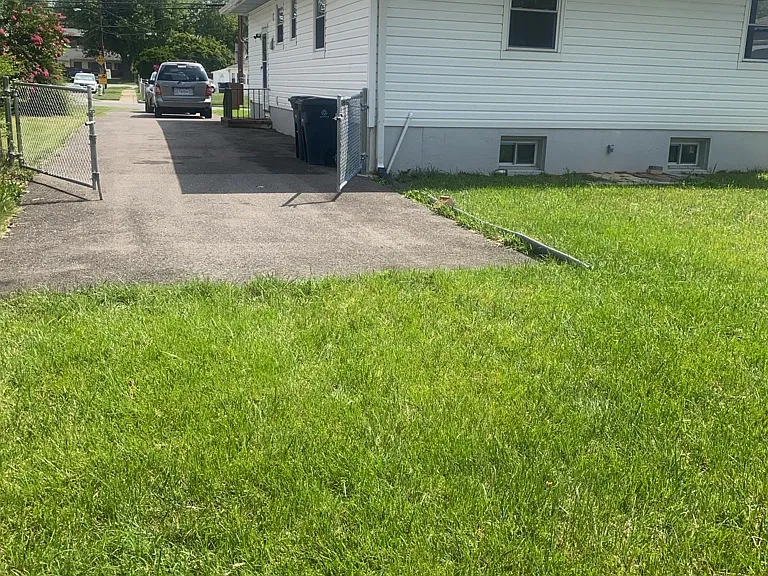 6215 Auth Rd — Photo 4