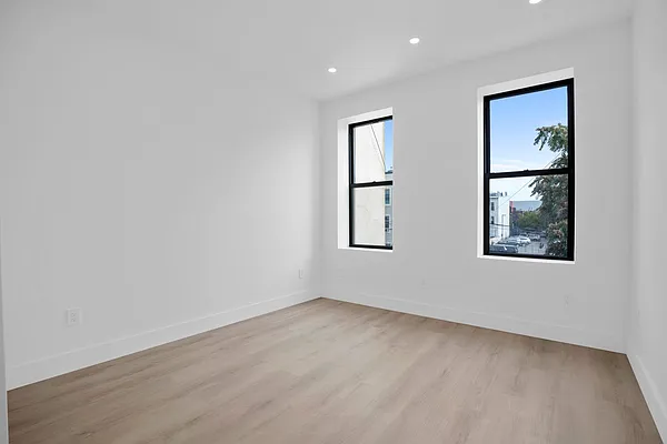 Rented by Target Realty Group | media 11