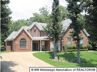 2490 Appleton Dr, Southaven, MS 38672