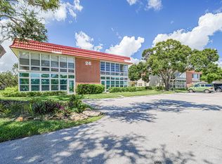 26 PINE ARBOR Lane #201, Vero Beach, FL 32962