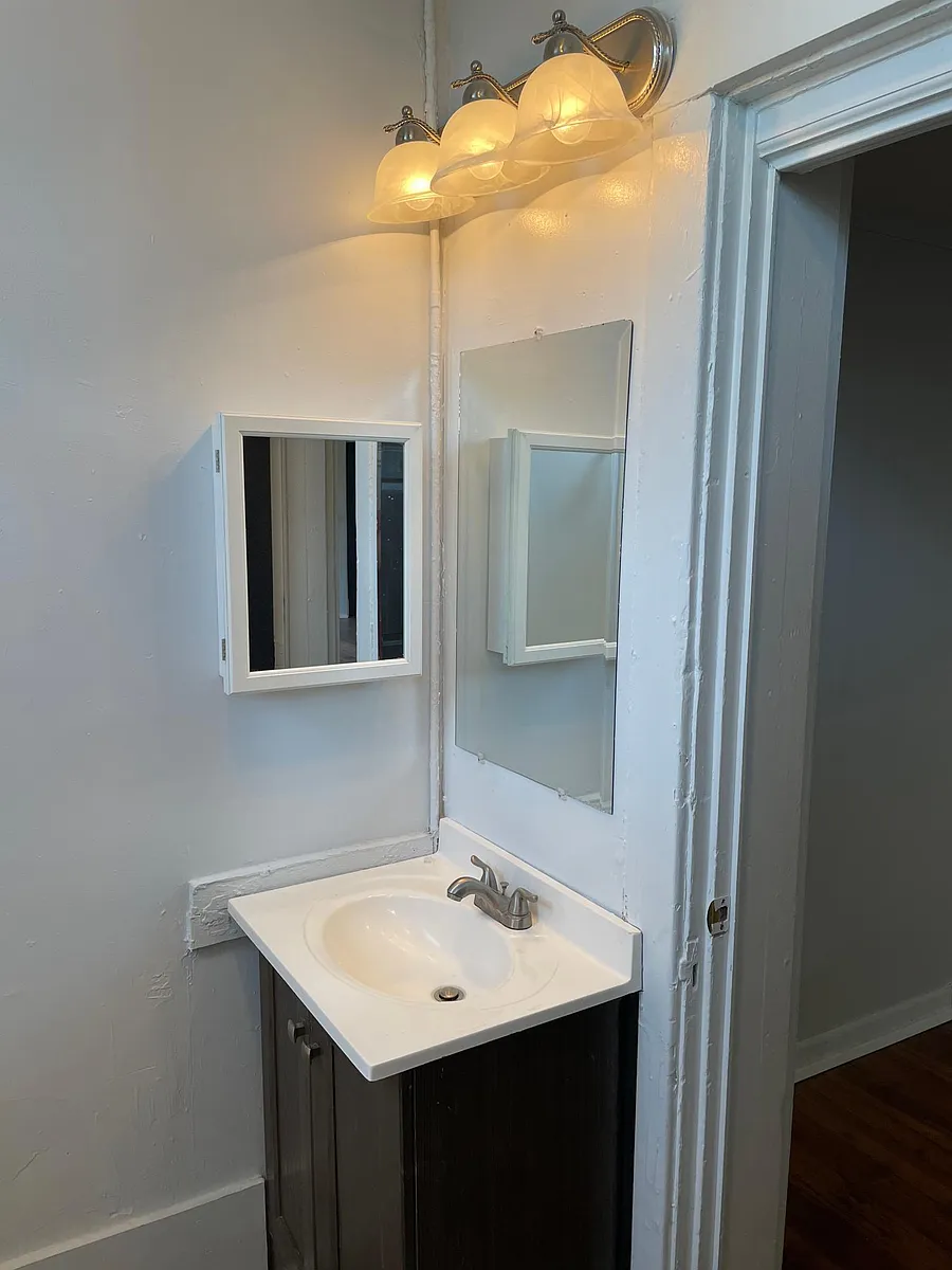 Building Photo - 1132 Banklick St #2