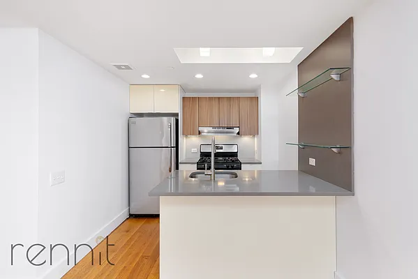 Rented by Rennit Inc. | media 10