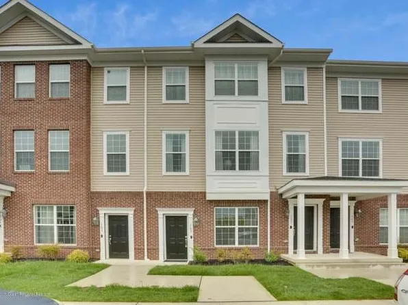 105 Kramer Ct, Florence, NJ 08518