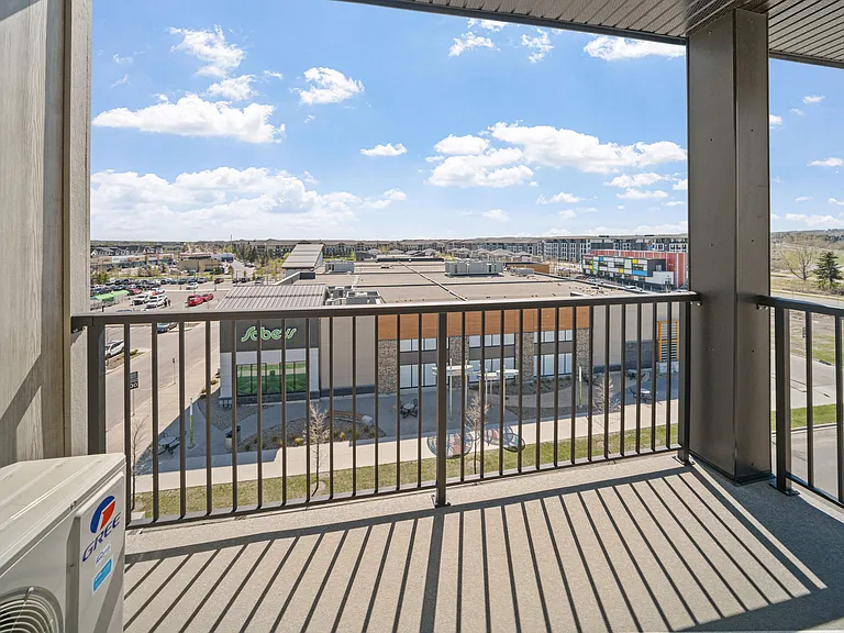 205 Hartell Way SE — Photo 112