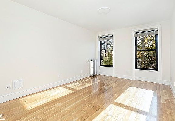 5th image of 496 9th St #3