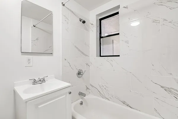 Rented by Compass | media 21