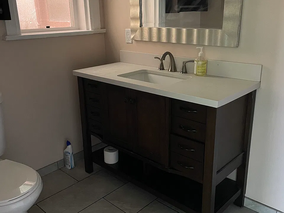 Bathroom vanity