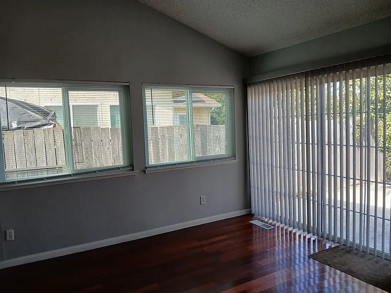 400 Mokelumne Dr — Photo 17