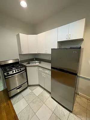 Rented by Douglas Elliman | media 10