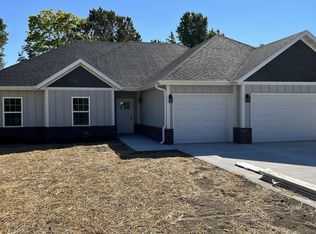 5484 Anita Ave, Pleasant Hope, MO 65725