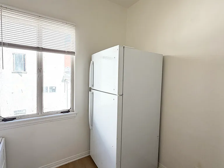 619 S Normandie Ave #16 — Photo 6