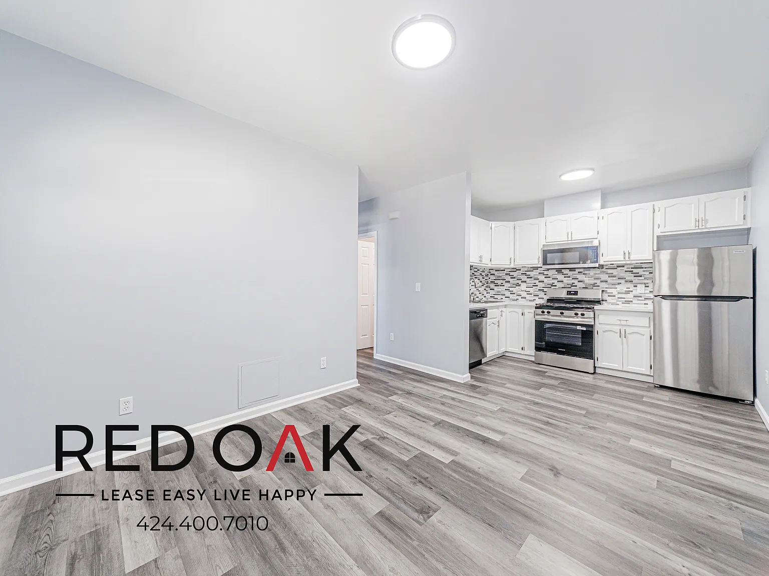 Modern Two Bedroom with Lots of Natural Light and Included Parking ~ Just Outside Harvard Heights! — Photo 4