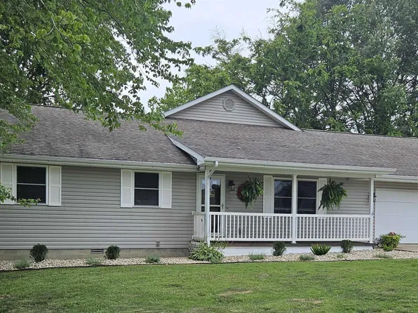 9 Acorn Dr, Harrisburg, IL 62946