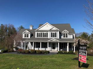 67 Lenox Dr, Franklin, MA 02038