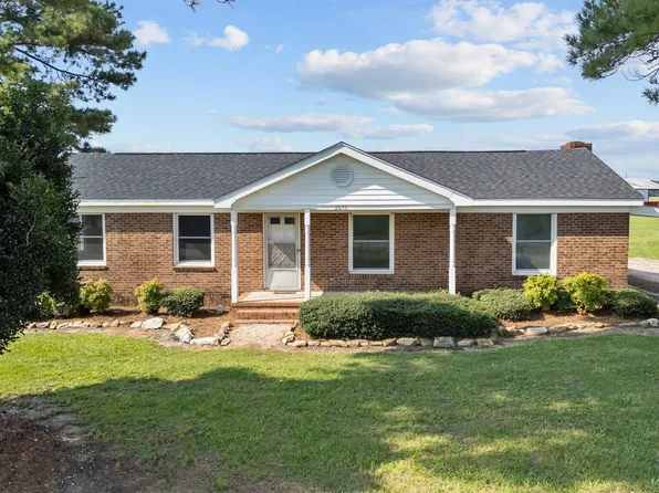 2690 Piney Grove Church Rd, Kenly, NC 27542