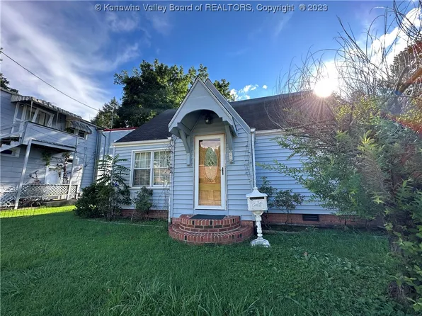 151 Josephine Ave, Madison, WV 25130