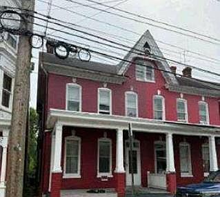 1st image of 39 East Ave