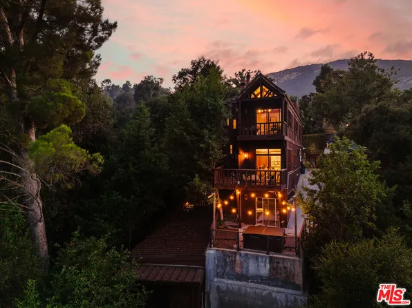 19502 Bowers Dr, Topanga, CA 90290
