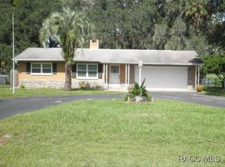 3595 W Cypress Dr, Dunnellon, FL 34433