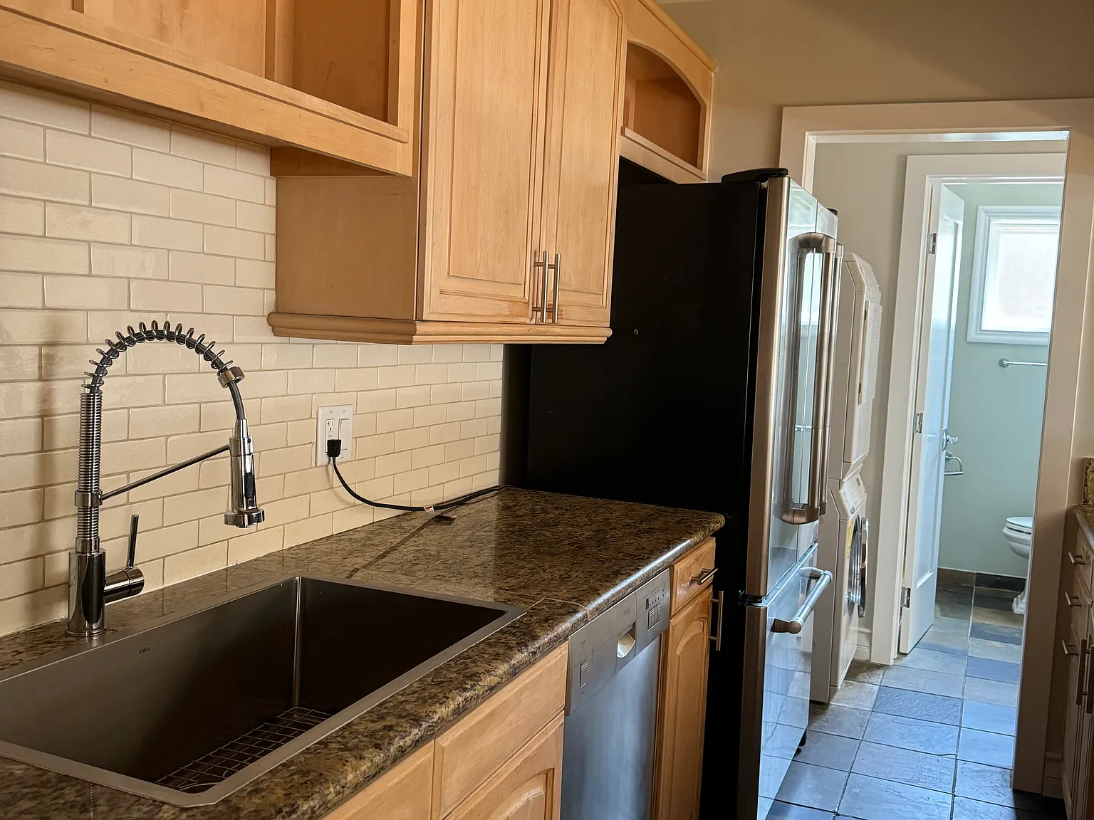 2 bed, 1600 sqft, $4,995 — Photo 2