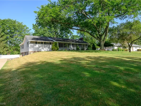 2371 Sunnybrook Rd, Mogadore, OH 44260