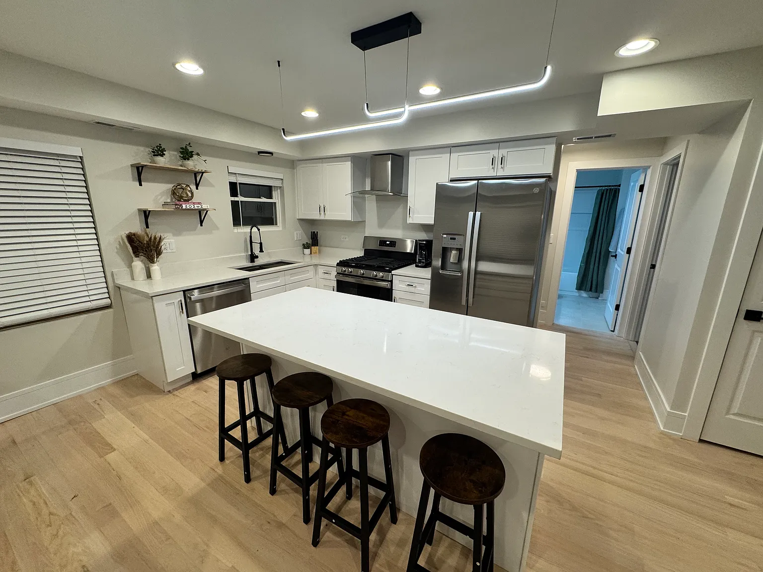 3 bed, 2.5 bath, $2,719 — Photo 4
