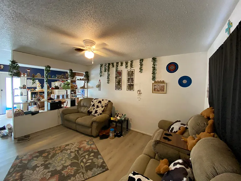 5503 16th Pl — Photo 2