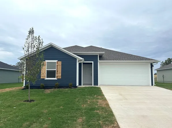 560 Raegan St, Prairie Grove, AR 72753