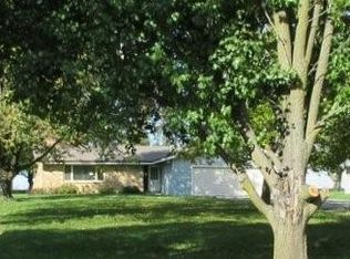 400 North St, Weldon, IL 61882