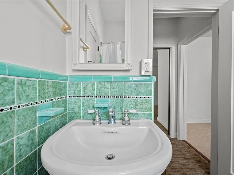 1530 Miramar Dr — Photo 10