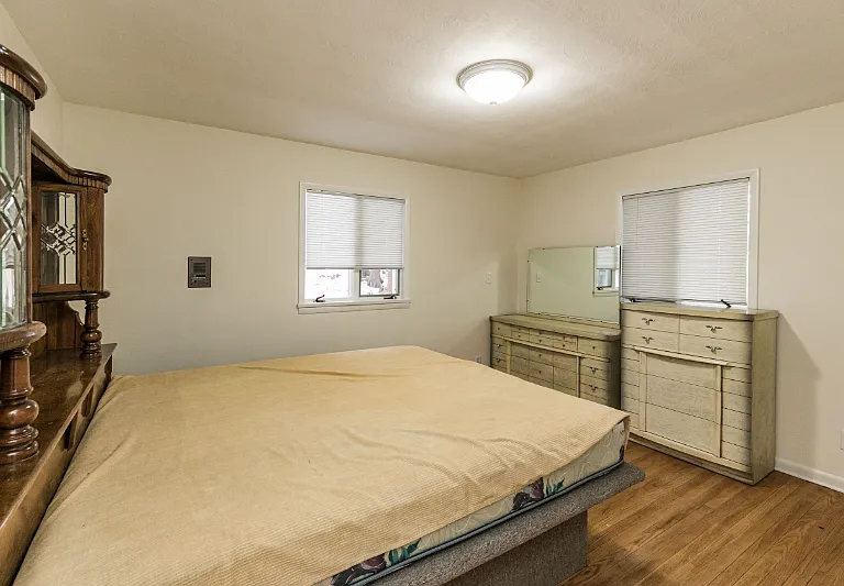 605 Crawford Ave — Photo 7