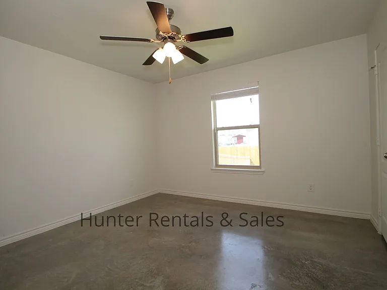 6109B Amelia Earhart Blvd — Photo 14