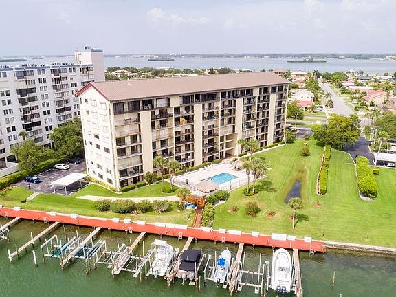 2nd image of 650 Island Way APT 206