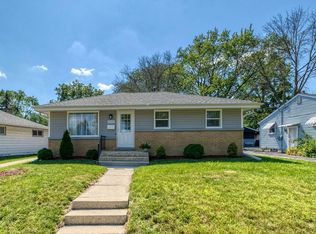 8565 W Crossfield Ave, Milwaukee, WI 53225