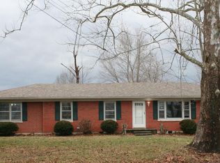 591 College Hill Rd, Waco, KY 40385