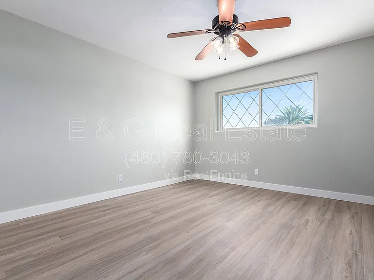 1332 N 71st St — Photo 32